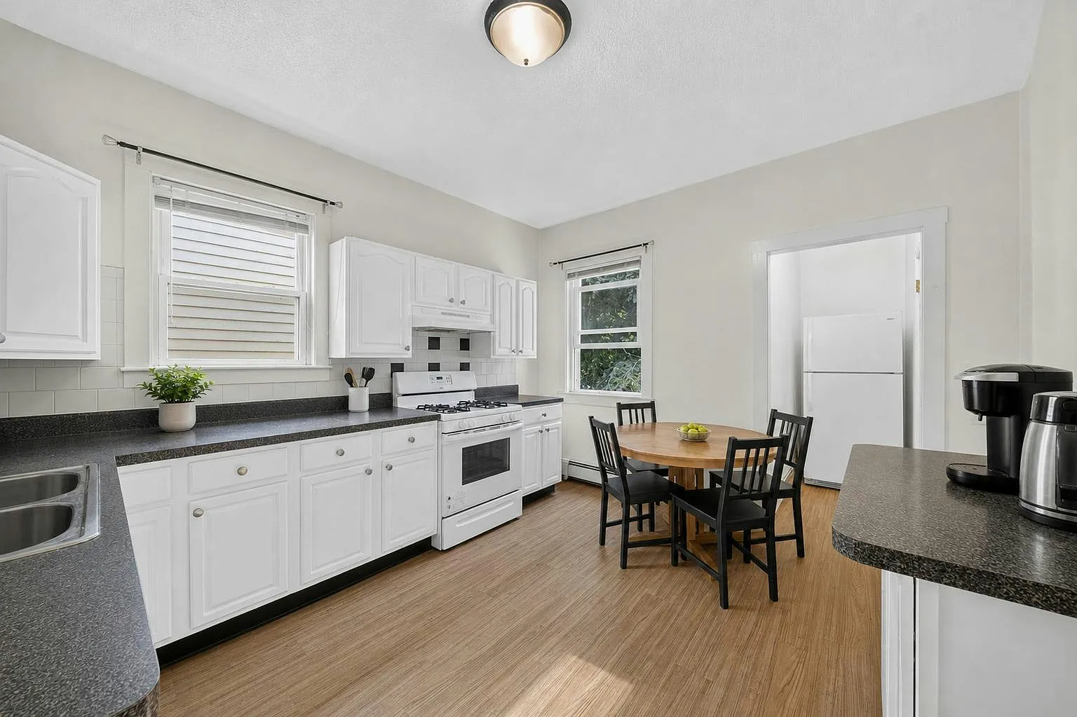 38-40 Catawba Street, Unit 2 — Photo 3