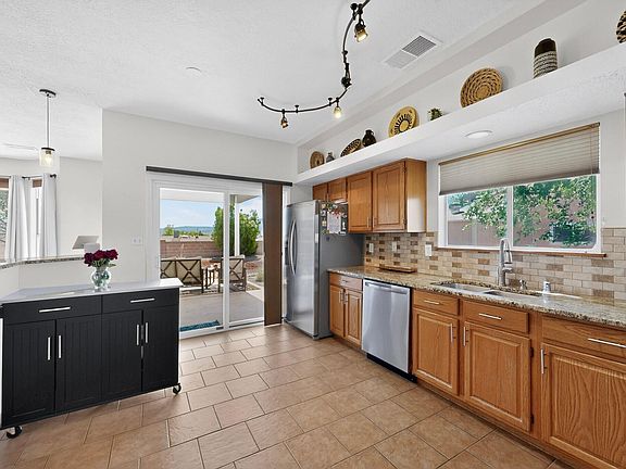 5th image of 2512 Cabezon Dr NE