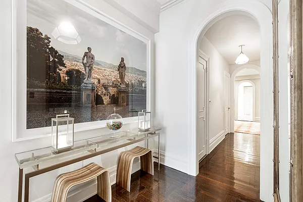 Sold by Compass | media 1