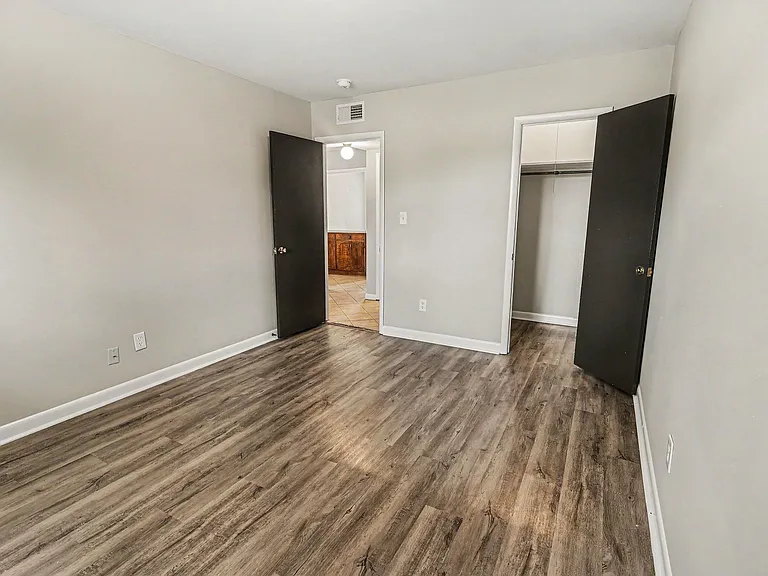 Green Valley Hoover Apartments — Photo 36