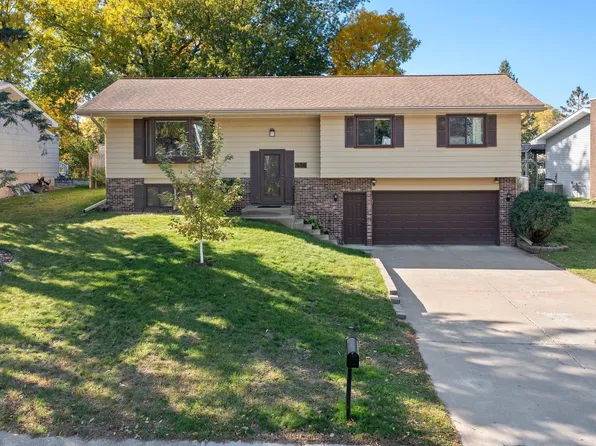 536 10th Ave SW, New Brighton, MN 55112