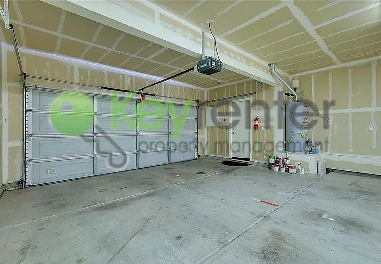 1104 Impressionist Loop — Photo 32