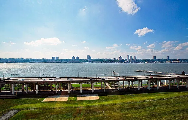 Rented by Keller Williams NYC | media 17