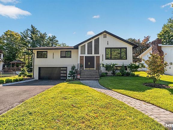 2nd image of 265 Westervelt Place