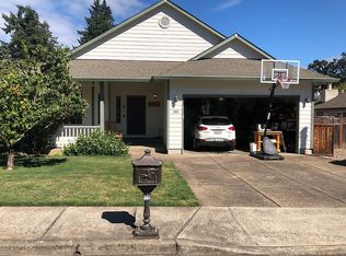 380 Beverly Ln, Gladstone, OR 97027