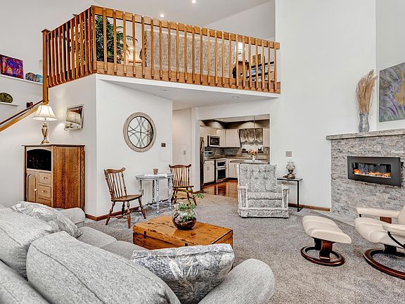 5th image of 2151 Wayfaring Dr