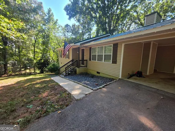 105 Heatherbrook Dr, Lagrange, GA 30240