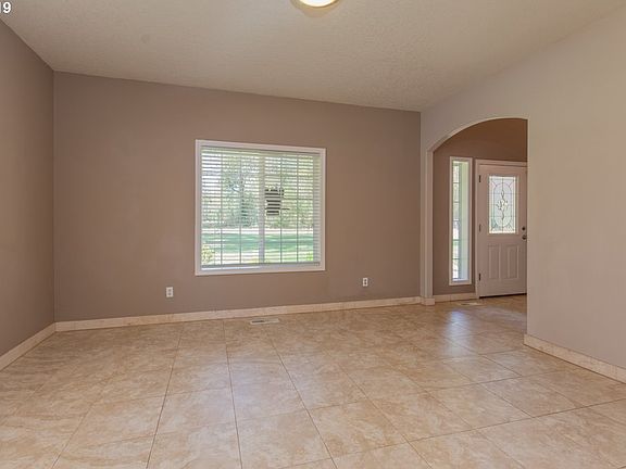 3rd image of 29215 NE 128th Ct