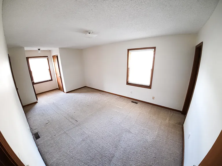 3619 Lakecrest Ct — Photo 8
