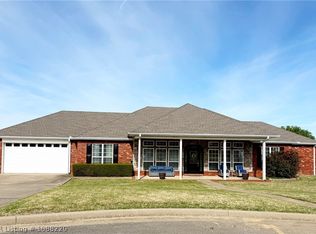 1704 W Tatham Ave, Sallisaw, OK 74955