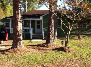 9091 Clinton Rd, Autryville, NC 28318