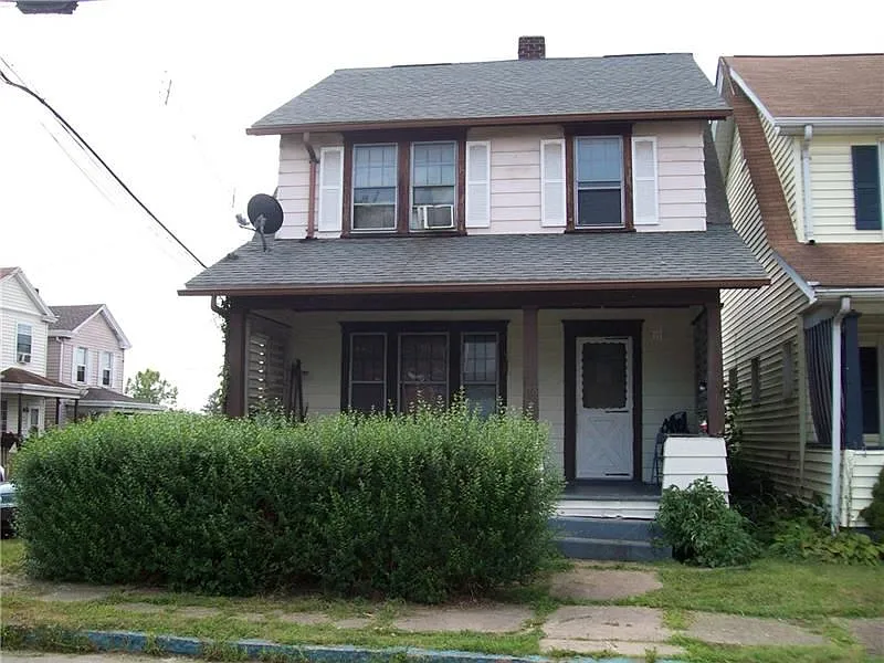 2628 Banker St photo 1