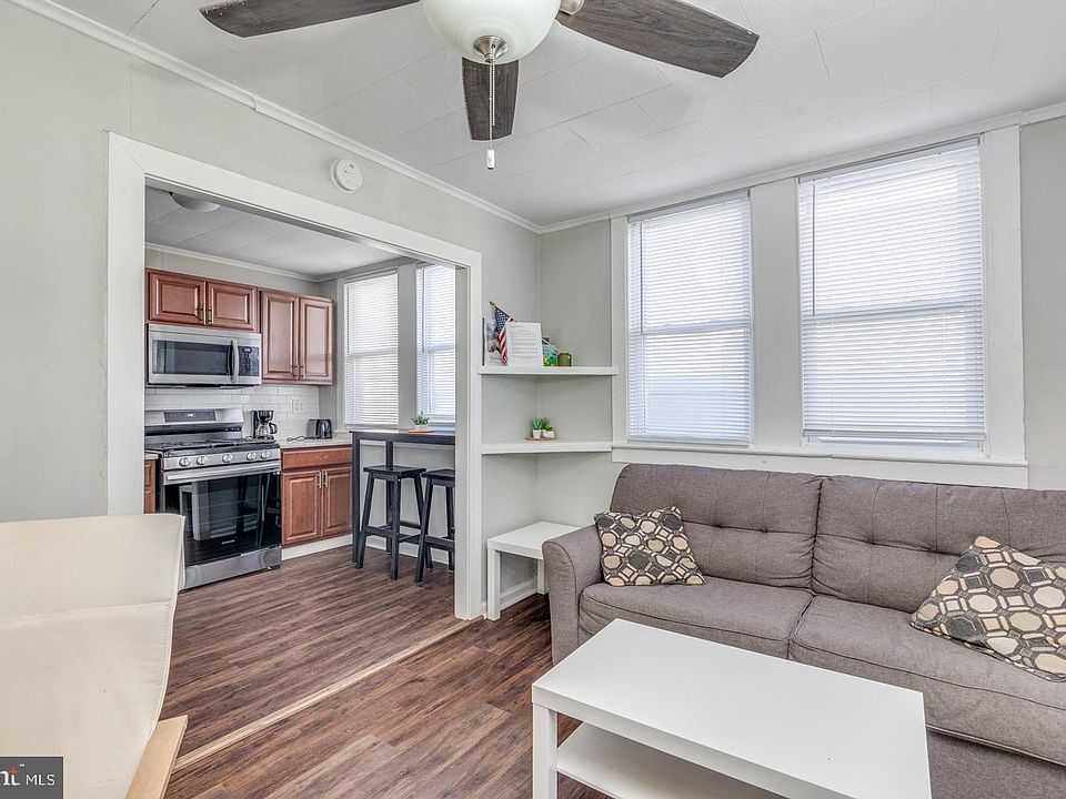 1st image of 222 E Burk Ave #5