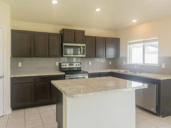 8299 Fouraker Forest Rd, Jacksonville, FL 32221