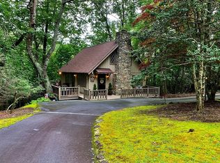 93 Amakola Ct, Brevard, NC 28712