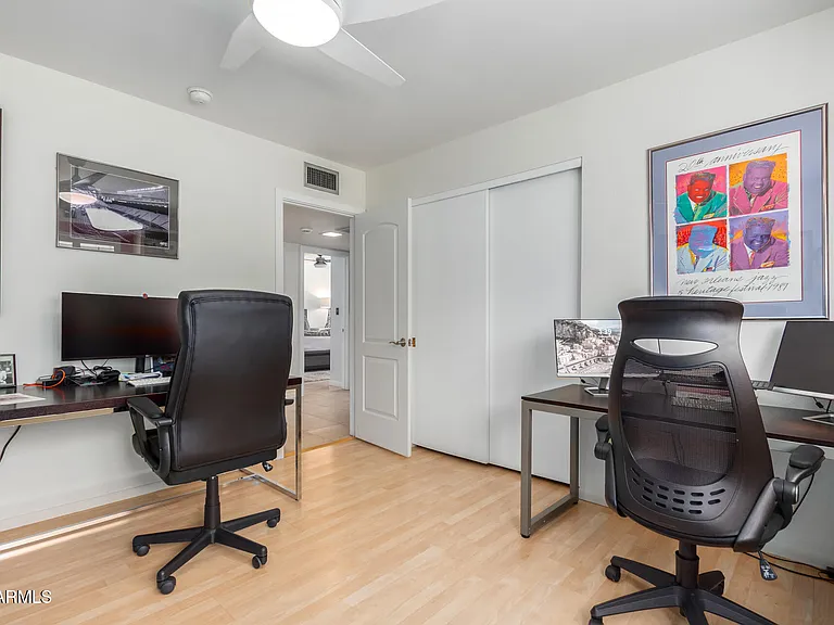 2909 E Las Rocas Dr — Photo 29