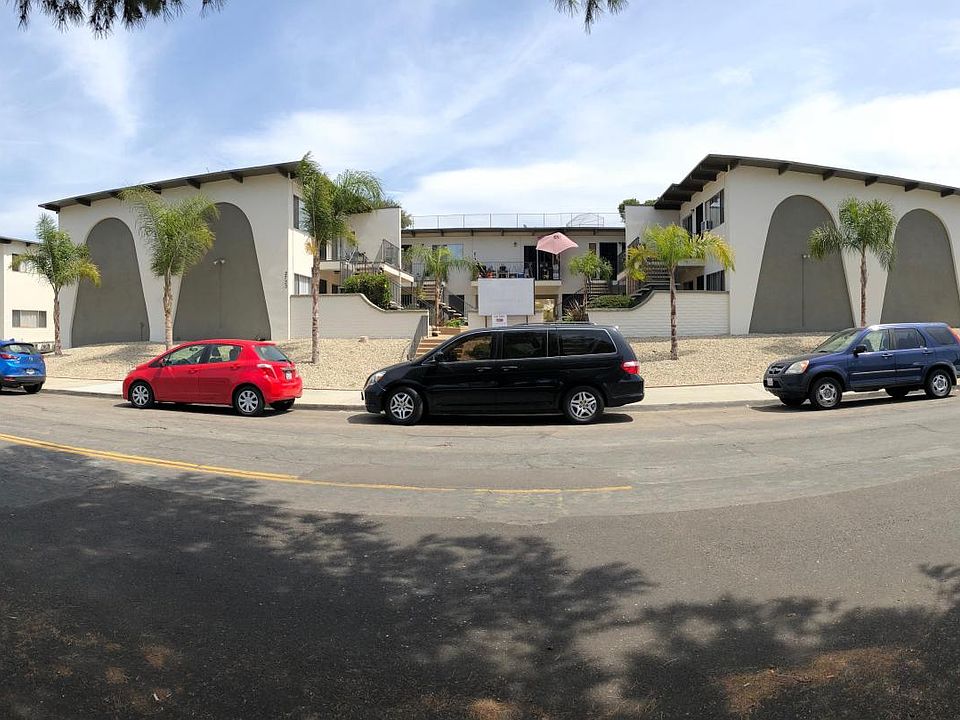 1st image of 2743 Manos Dr #1