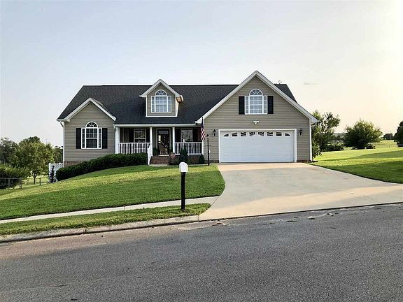 2nd image of 182 Mulberry Ln NE