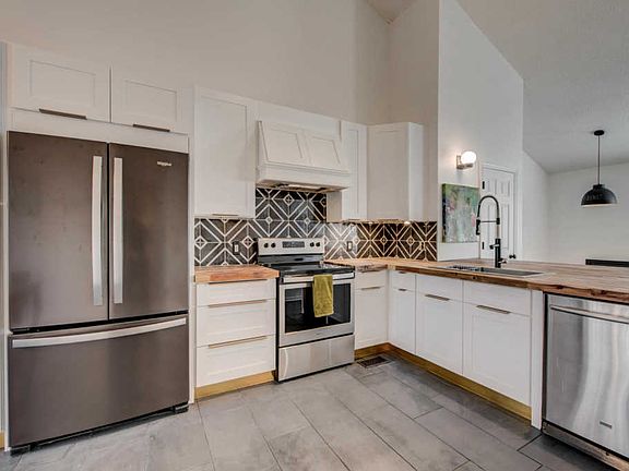 3rd image of 804 Olde Pioneer Trl APT 138