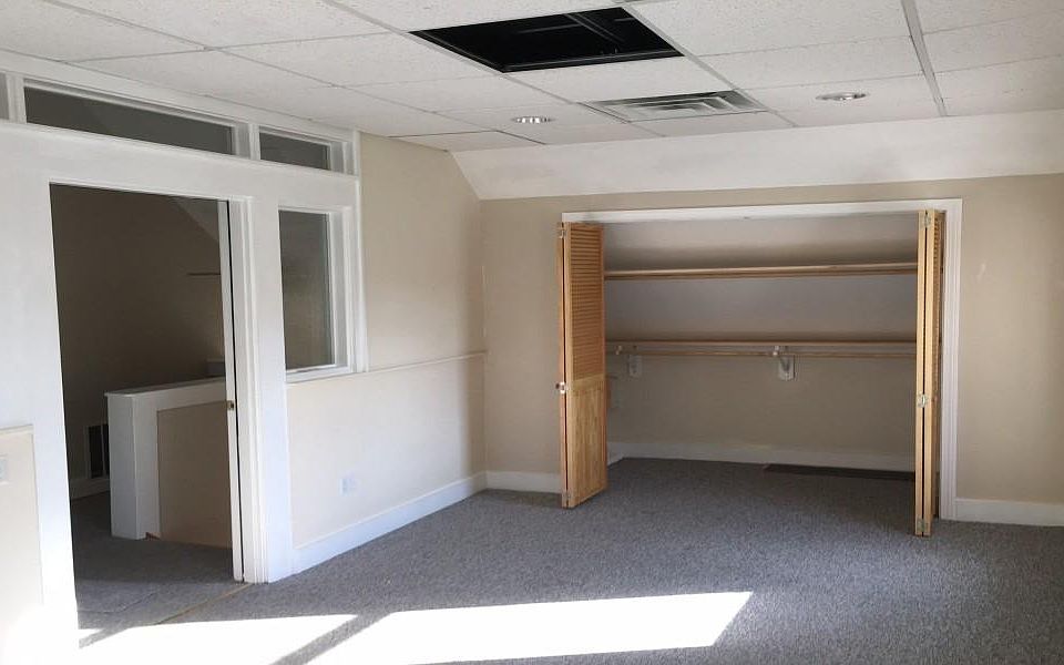 2nd image of 48 Camp St Unit 5