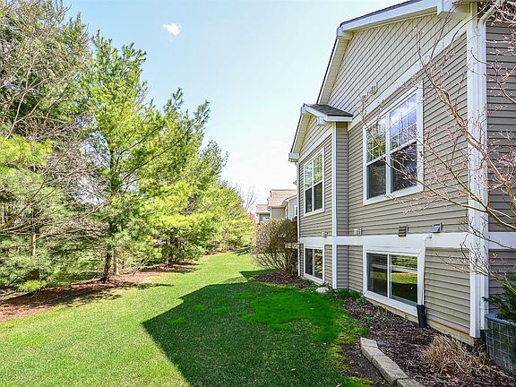 5th image of 7266 Eaton Ct