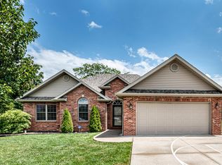 1195 Choctaw Ridge Dr, Holts Summit, MO 65043