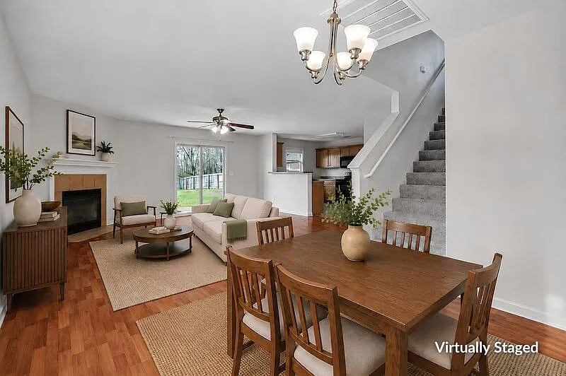 3 bed, 2.5 bath, 2032 sqft, $1,650 — Photo 3