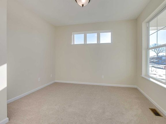 Flex Room