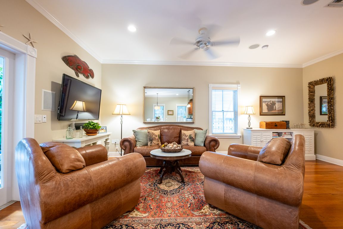 next background image