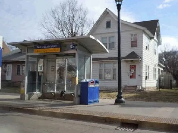 1906 Penn Ave N, Minneapolis, MN 55411