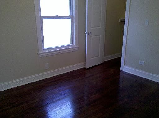 3rd image of 3636 S Elmwood Ave