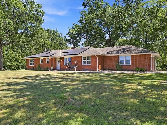 4th image of 10921 Blue River Rd
