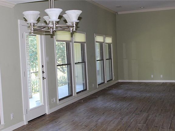 4th image of 104 Indian Bend Dr