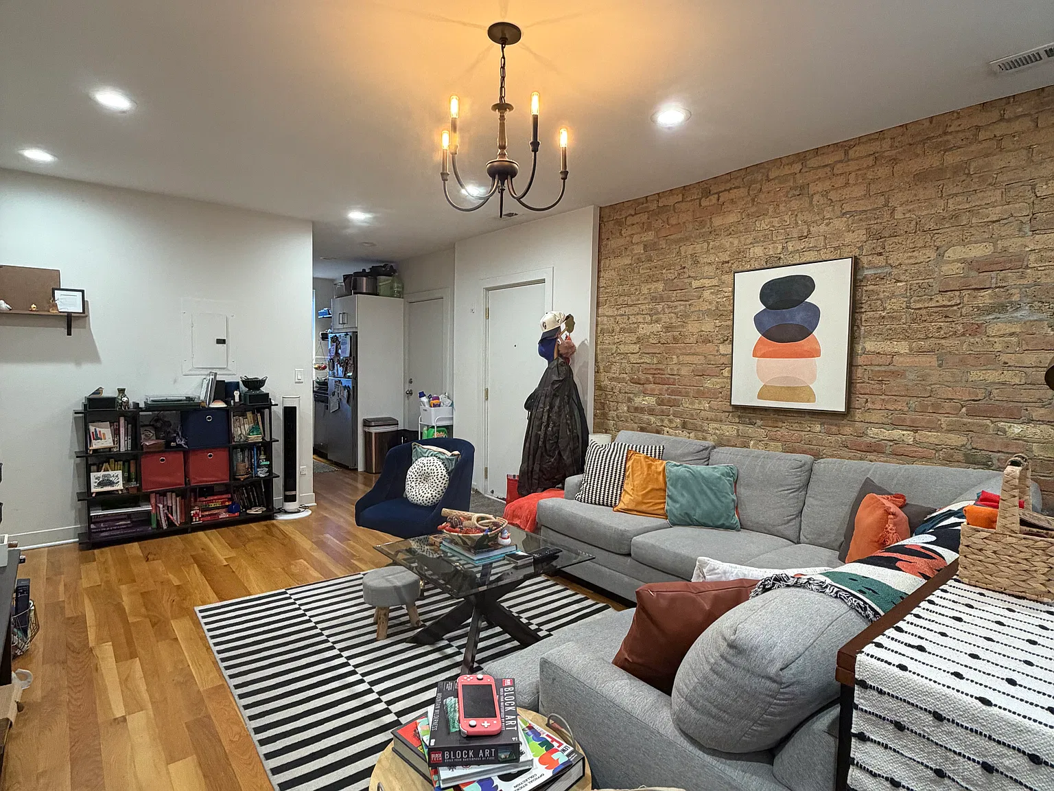 2 bed, 950 sqft, $2,395 — Photo 2