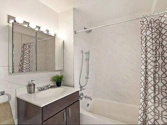 3rd image of 2763 Morris Ave APT 1105