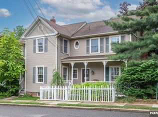 66 Hillside Ave, Midland Park, NJ 07432