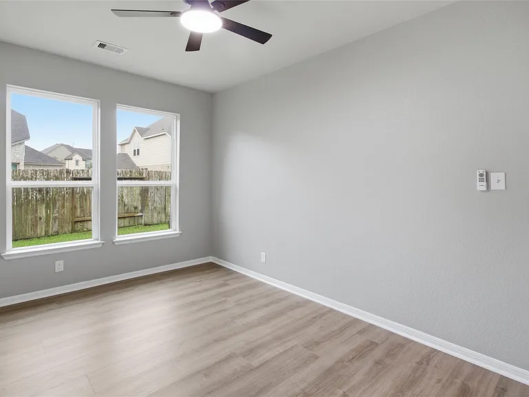 10406 Sill Prairie Dr — Photo 7