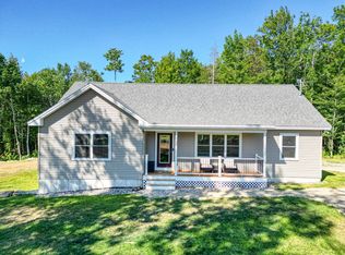 30 Maple Ridge Rd, Dresden, ME 04342