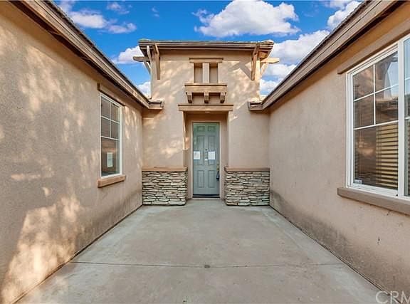 5th image of 1555 Red Clover Ln
