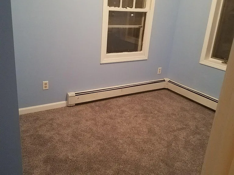 223 Riverside Dr — Photo 10