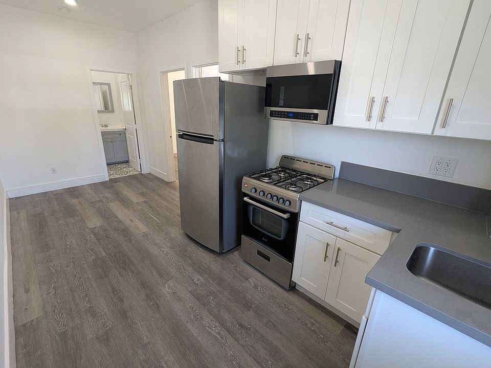 1st image of 1848 S Sycamore Ave #2