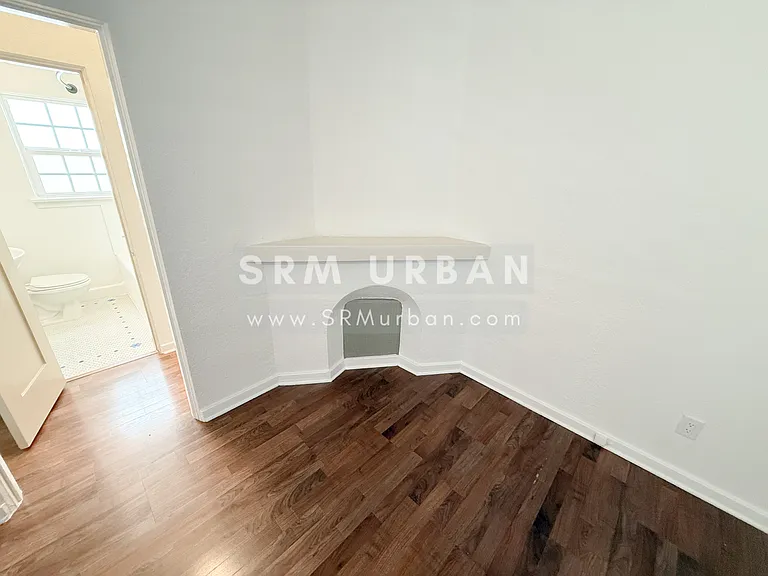 3929 7th Ave — Photo 2