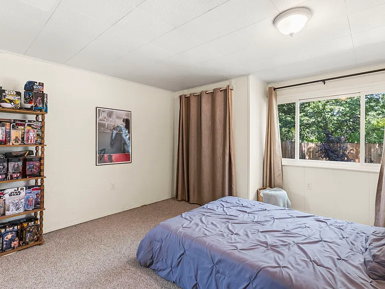 1321 Eagle View Dr — Photo 24