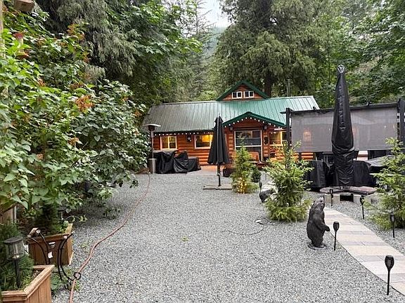 3rd image of 65443 Emory Creek Rd #B9