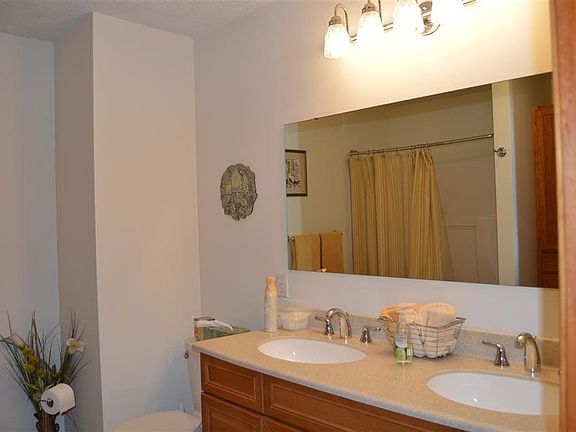 4th image of 1217 Lake James Dr