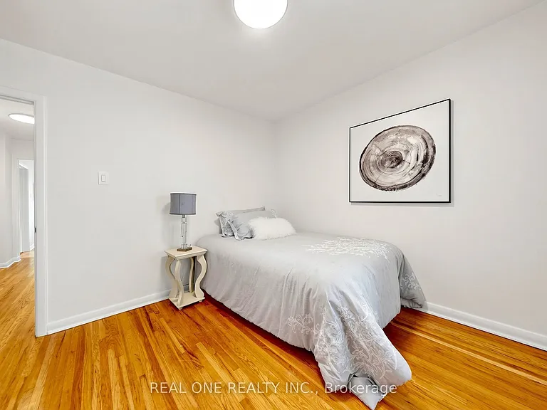 49 Bayview Pkwy — Photo 24