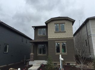 61119 Ambassador Dr, Bend, OR 97702