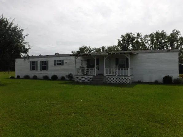 2309 Gillis Cir, Blackshear, GA 31516