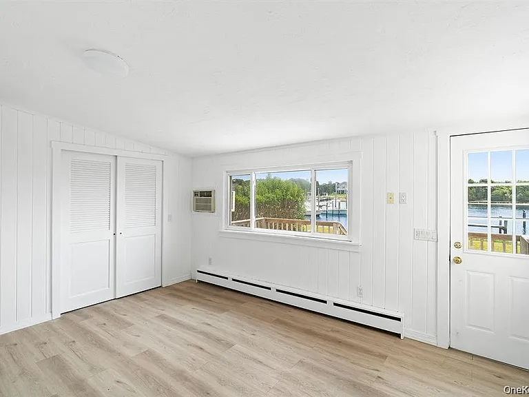 35 Gardners Ln — Photo 9