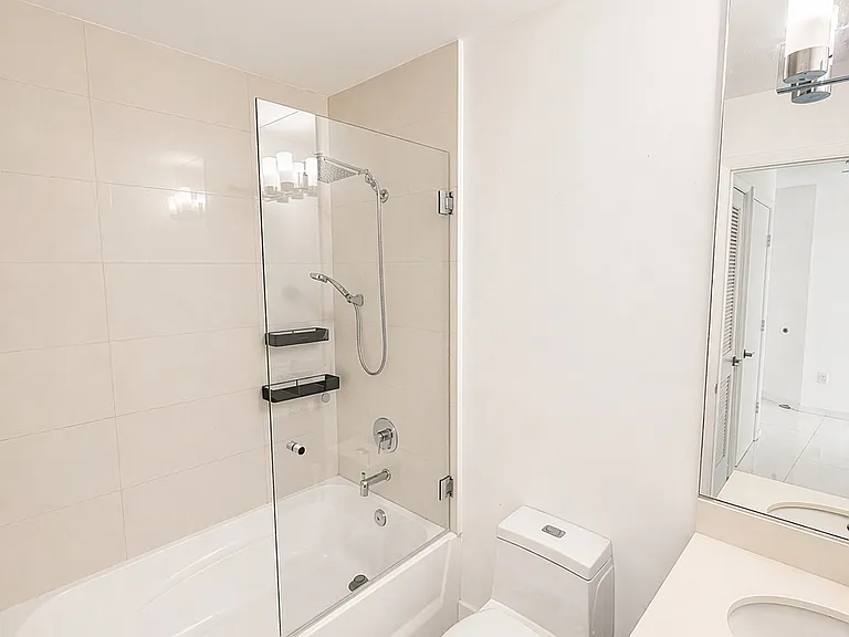2020 N Bayshore Dr #2909 — Photo 13